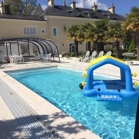 Maison De 2 Chambres Avec Piscine Partagee Jardin Clos Et Wifi A Saint Martin Des Entrees בית נופש באיו
