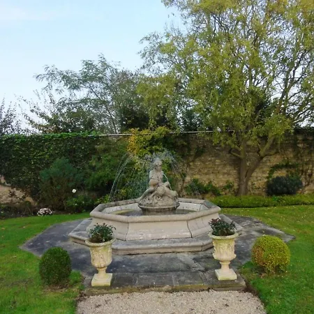 Maison De 2 Chambres Avec Piscine Partagee Jardin Clos Et Wifi A Saint Martin Des Entrees *